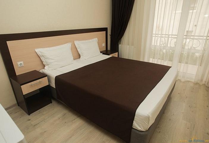 Стандарт двухместный. Гостевой дом Ангелина. Геленджик, Кабардинка