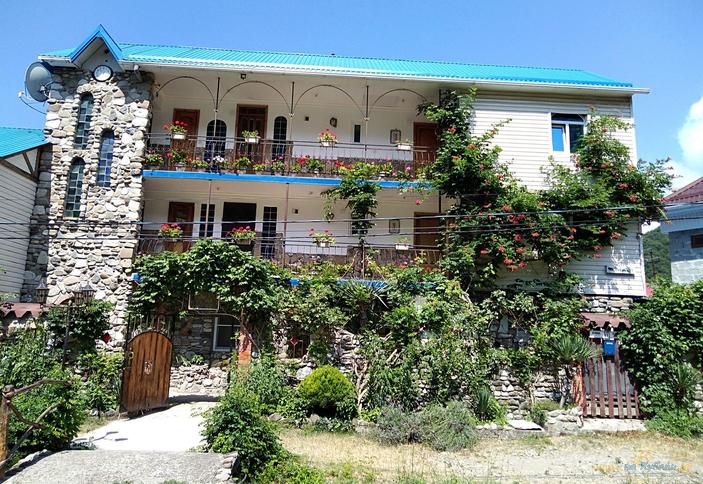 По ул. Репина 11