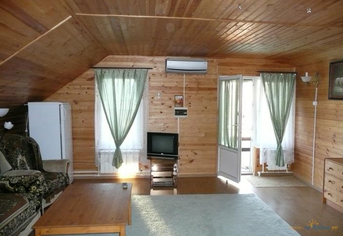 Трехкомнатный (с двумя спальнями), отдельный вход