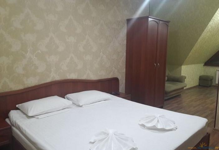 Семейный. Отель Флорин. Геленджик