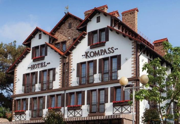 Отель Kompass (Компасс). Геленджик