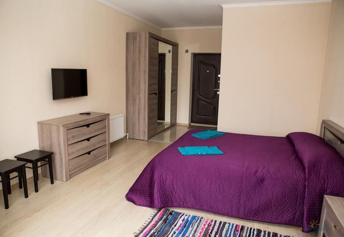 Трехместный номер. Гостевой дом Подкова. Республика Адыгея, Майкопский район, Даховская