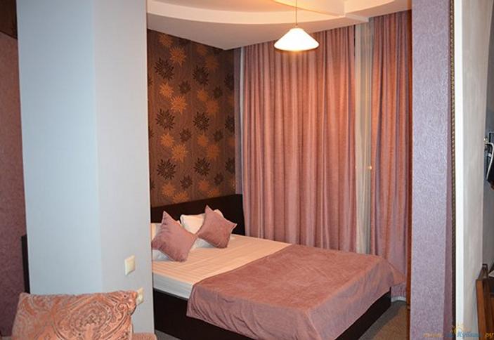 Полулюкс четырехместный. Гостиничный комплекс Панорама. Анапа, Витязево
