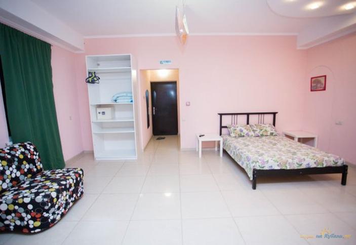 Апартаменты трехместный с кухней с кухней. Отель Хлоя, Анапа, Витязево