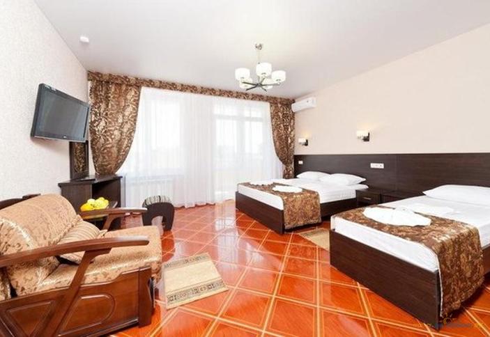 Стандарт четрырехместный с балконом. Отель Имера, Анапа, Витязево