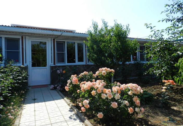 Частный дом Людмила, Темрюкский район, п. Волна