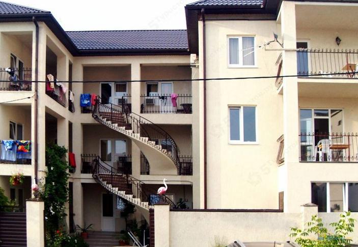 Гостевой дом У трех гор, г. Геленджик, с. Кабардинка