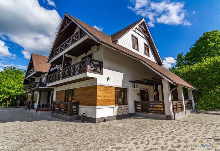 Отель Каштан, Даховская