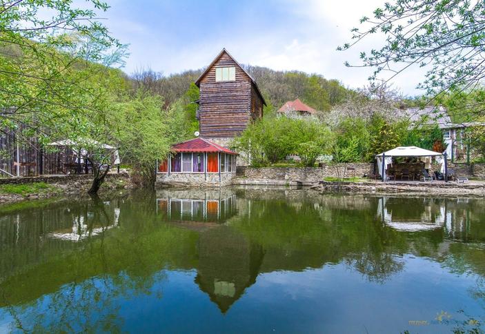 База отдыха Яблочный гусь, Северский р-он, п. Тхамаха