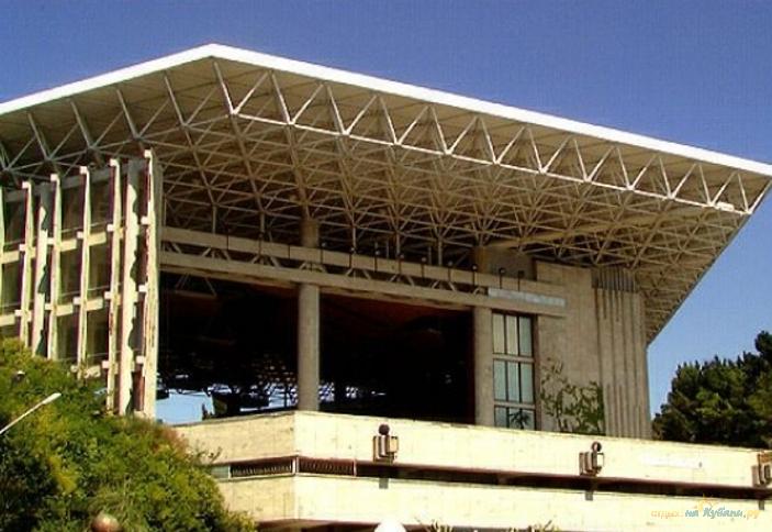 Фестивальный