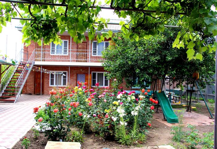 Частная мини-гостиница на ул. Чапаева 26, г. Ейск