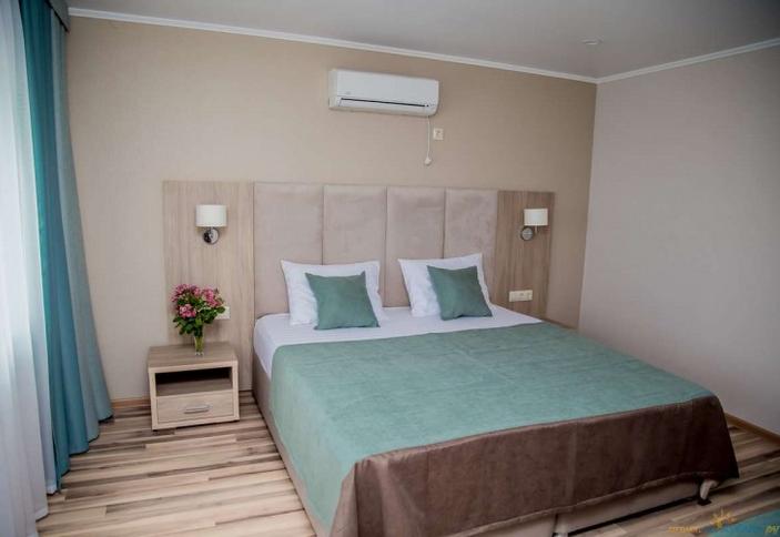 Семейный с балконом или террасой. Гостиничный комплекс Елка Hills, Анапа, Сукко