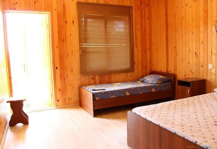 Стандарт трехместный. Отель Бугенвиллия. Анапа, Витязево