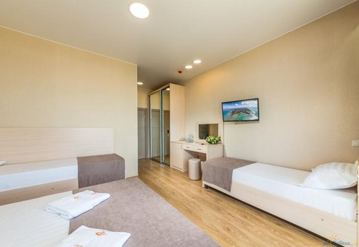 Стандарт четырехместный. Отель ДельМарИнн. Анапа, Витязево