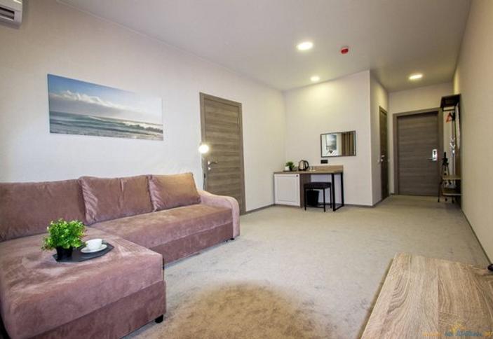 Люкс семейный. Отель Тургенев. Анапа