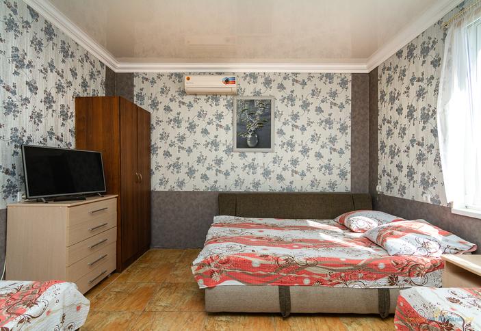 Четырехместный стандарт. Гостевой дом Маяк, Геленджик