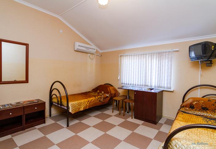 Эконом четырехместный. Гостевой дом Мадагаскар, Геленджик, Кабардинка