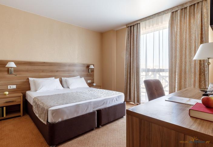 Стандарт смежный с балконом. Гостиничный комплекс ЛетоотеЛь. Анапа, Благовещенская