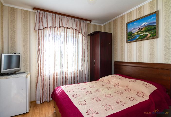 Эконом. Гостевой дом Пирамида, Сочи