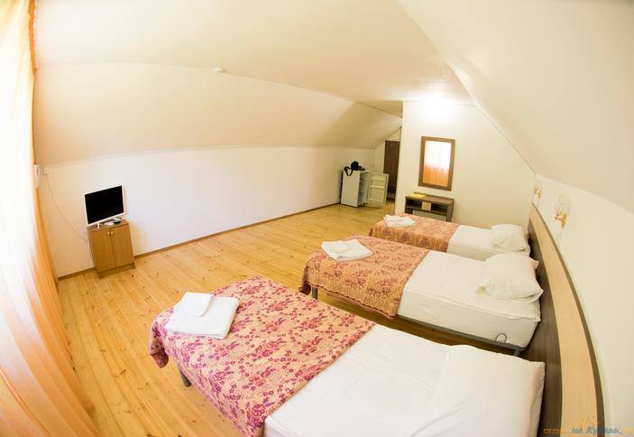 Улучшенный трехместный