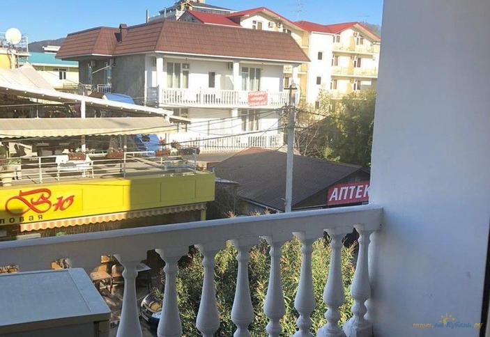 Стандарт с балконом