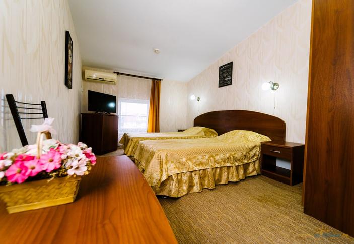  Гостевой дом Янтарная Гроздь, Темрюкский район, ст. Голубицкая