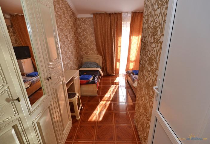 Трехместный полулюкс