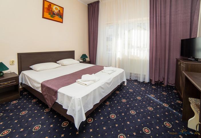 Двухместный стандарт-комфорт. Отель Максимус, Анапа