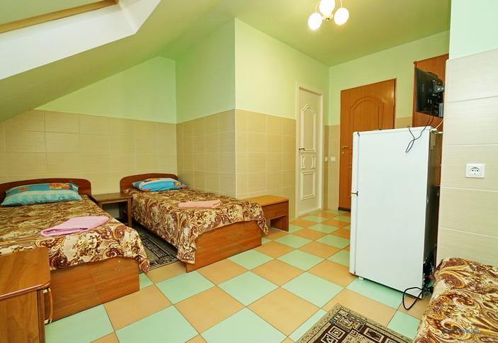 Двух-трехместный на мансардном этаже