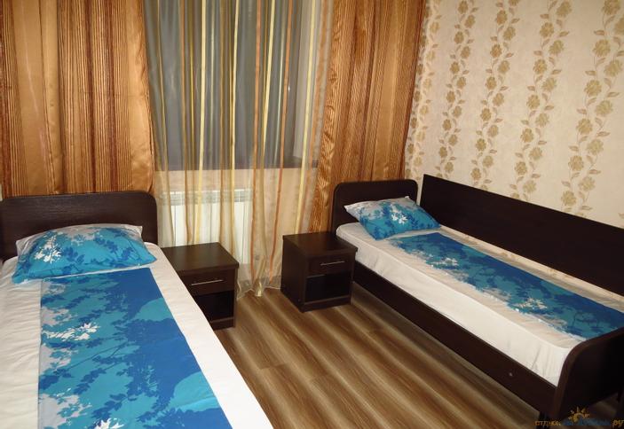 Трехместный №1полулюкс 