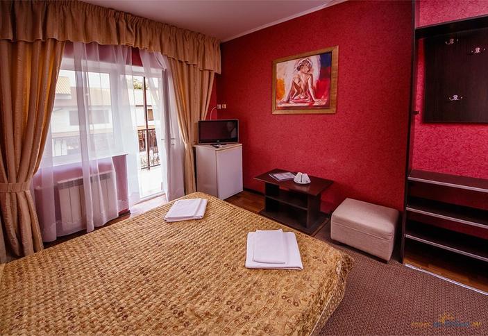 Двухместный стандарт DBL. Гостиница Самара, Геленджик