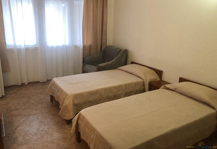 Трехместный стандарт. Гостиница Самара, Геленджик