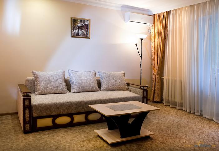 Двухместный двухкомнатный улучшенный с лоджией