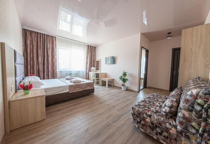 Люкс двухкомнатный пятиместный, 2 корпус