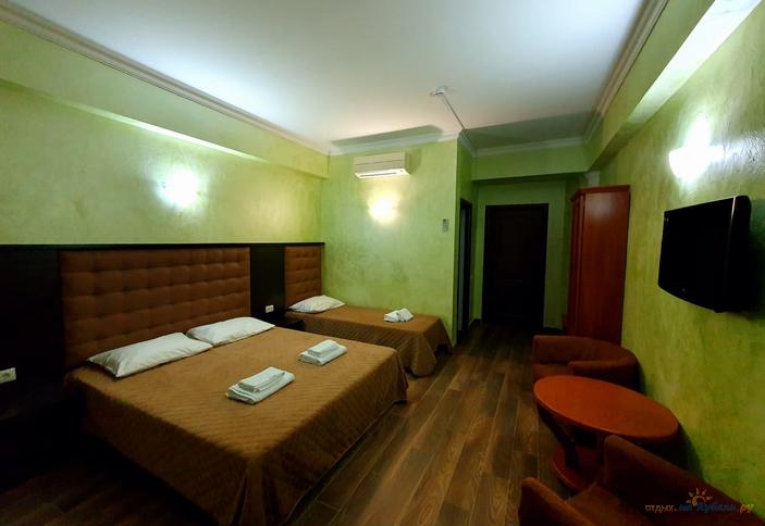 Трехместный стандарт