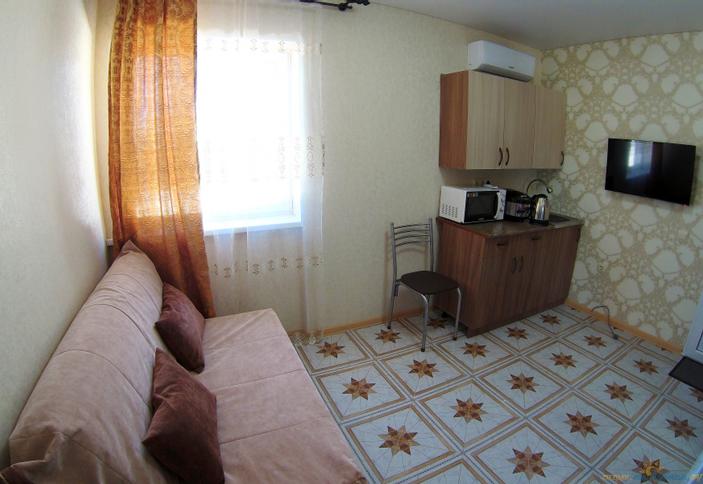 Студия с кухней