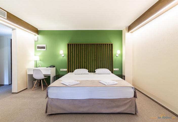  Полулюкс с балконом, Portobello Sochi Hotel, Адлер