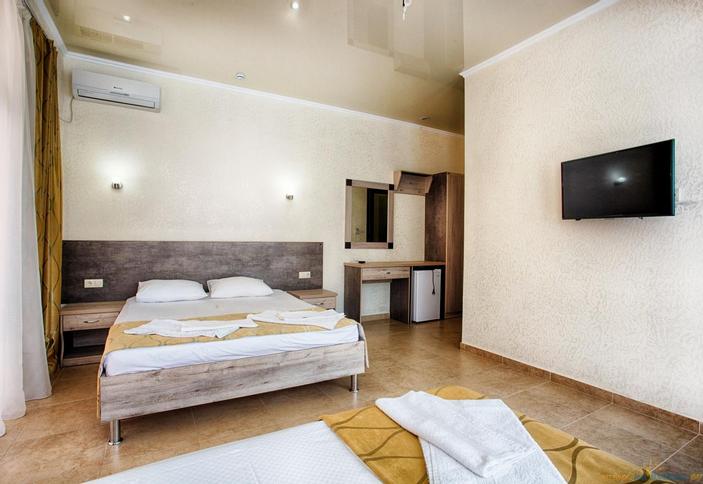 Студия четырехместная