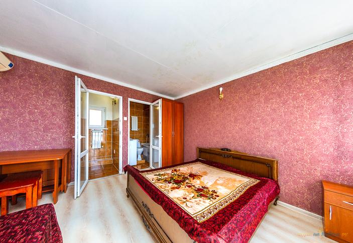 Трехместный с кухней и ванной комнатой. Дом комфорта и уюта, Южная Озереевка