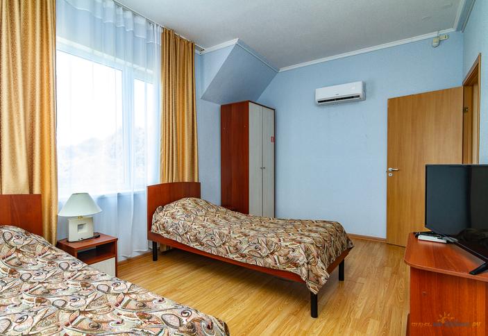 1 категории однокомнатный двухместный. Пансионат Моряк. Новороссийск, Абрау-Дюрсо