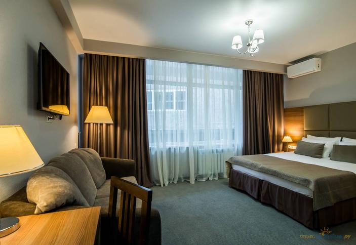  Семейный трехместный