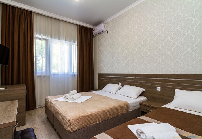 Комфорт трехместный. Гостевой дом Посейдон, Туапсе, Джубга