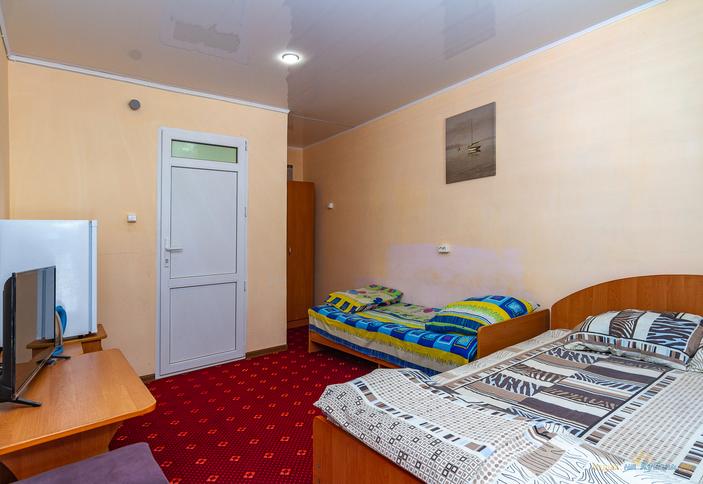 Трехместный полулюкс. Частный пансион Сосны, Геленджик, Джанхот