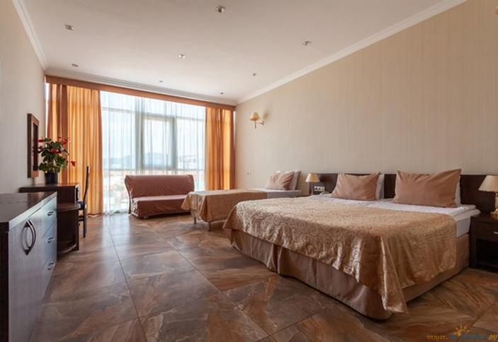  Стандарт трехместный