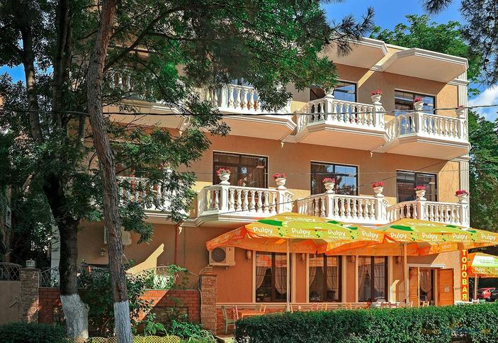 Отель Камелот, Геленджик