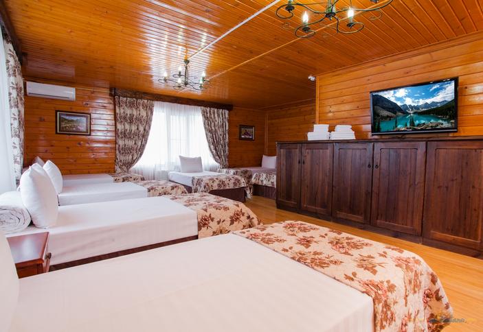 Восьмиместный