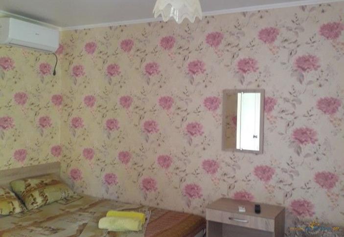 Трехместный, новый двухэтажный дом