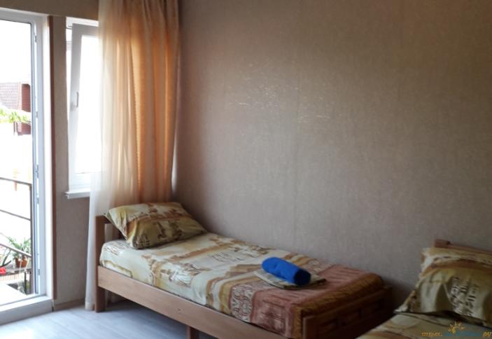 Двухместный, новый двухэтажный дом