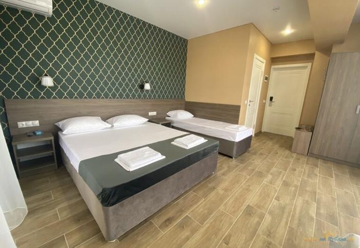 Студио четырехместный (с балконом)