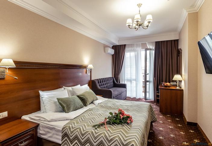 Люкс семейный двухместный двухкомнатный